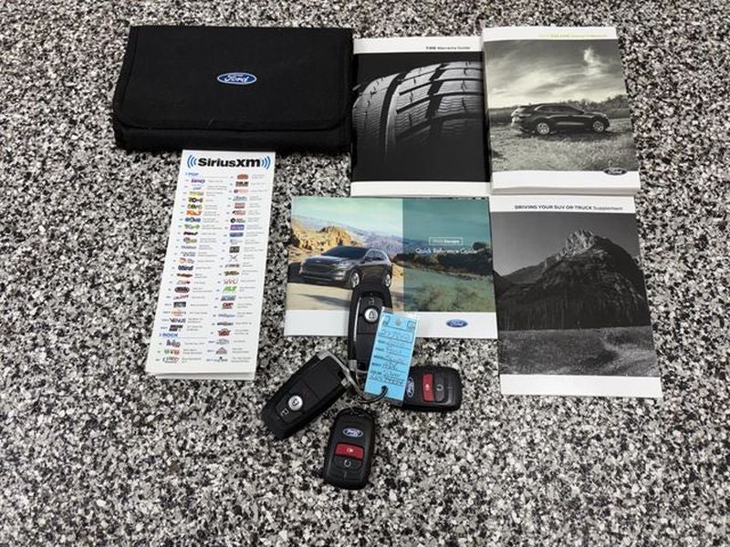 2020 Ford Escape SE