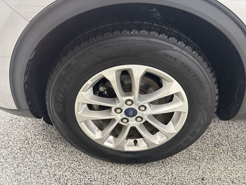 2022 Ford Escape SE