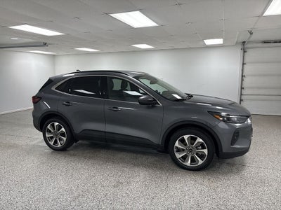 2025 Ford Escape Platinum