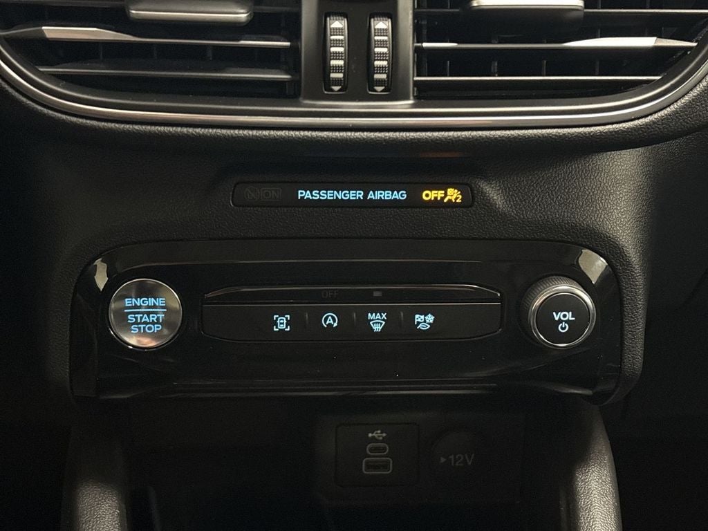 2025 Ford Escape Platinum