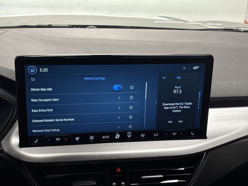 2025 Ford Escape Platinum