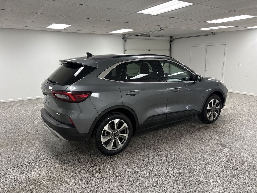 2025 Ford Escape Platinum