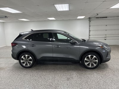 2025 Ford Escape Platinum