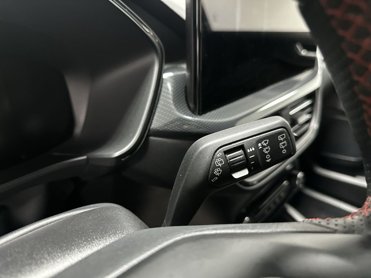 2024 Ford Escape ST-Line Select
