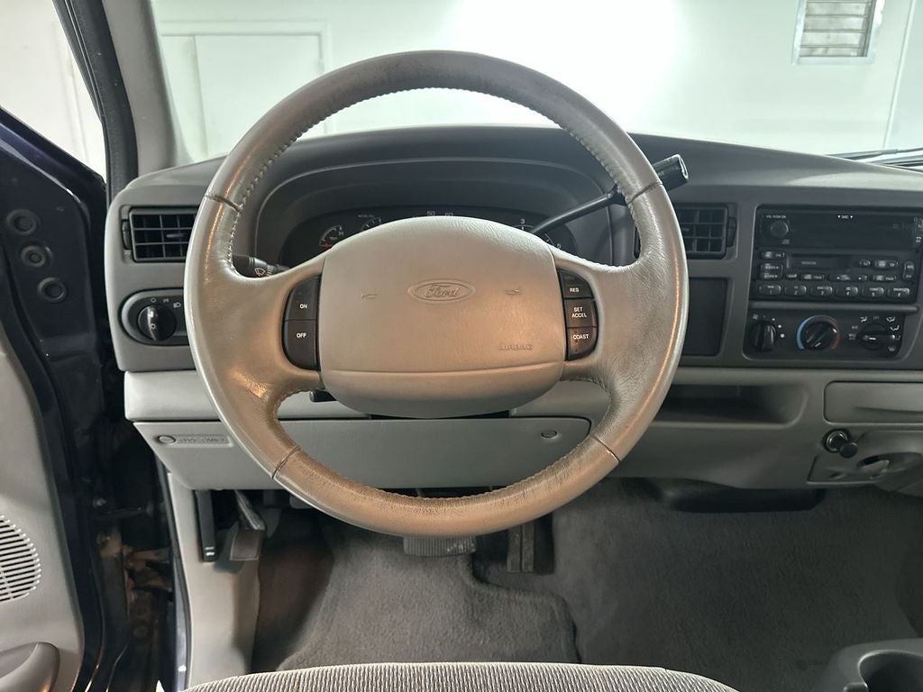 2000 Ford Excursion XLT