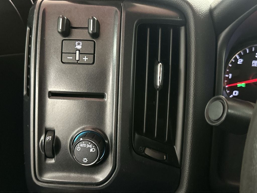 2015 Chevrolet Silverado 3500 HD Chassis Cab Work Truck