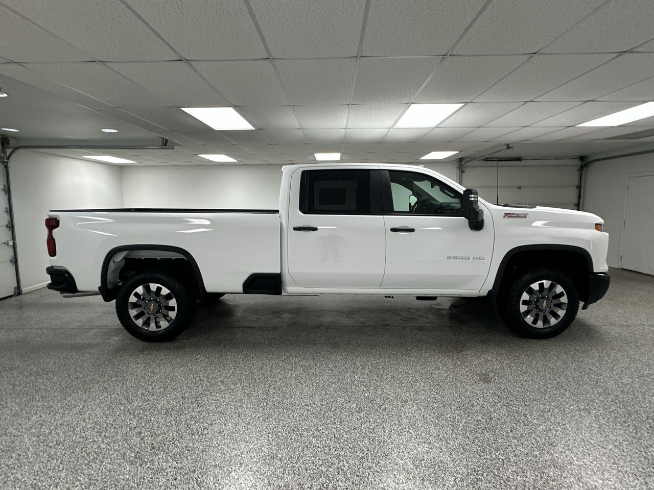 2026 Chevrolet Silverado 2500 HD Custom - Photo 9
