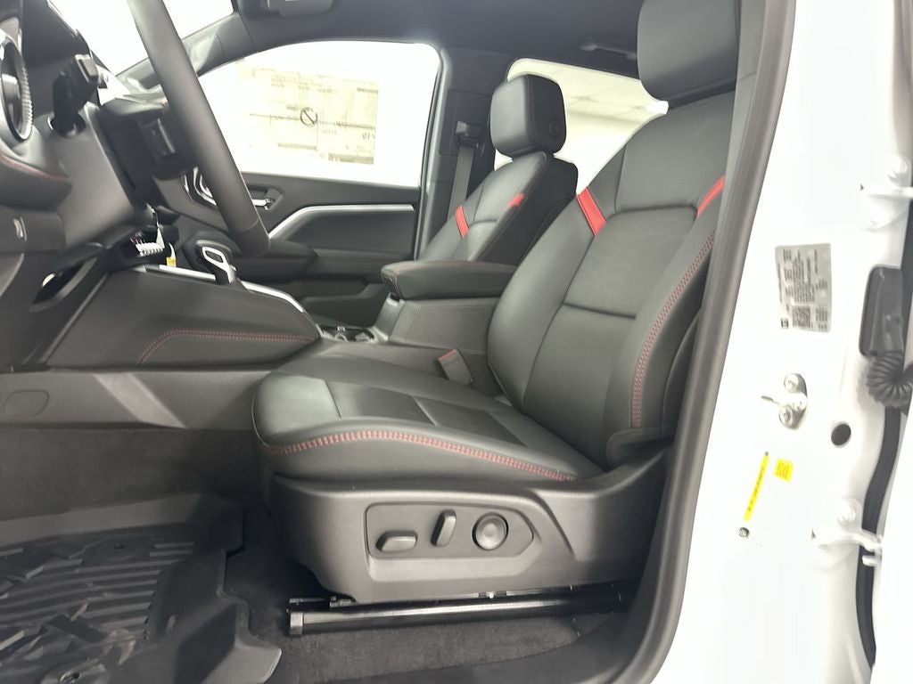 2026 Chevrolet Colorado Z71 - Photo 10
