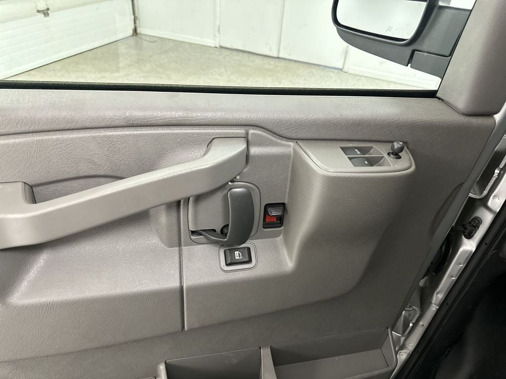 2026 Chevrolet Express Cargo Work Van - Photo 11