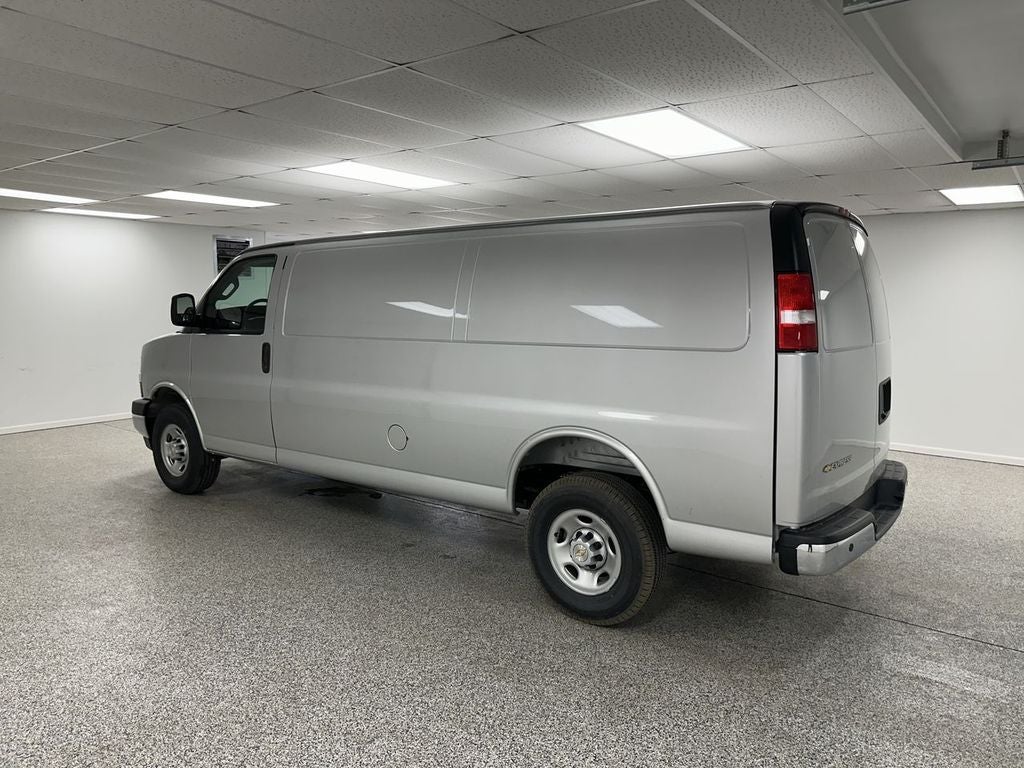 2026 Chevrolet Express Cargo Work Van - Photo 6