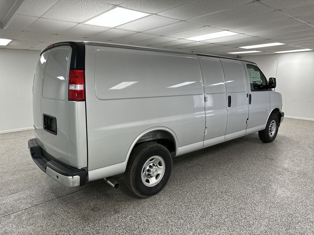2026 Chevrolet Express Cargo Work Van - Photo 8
