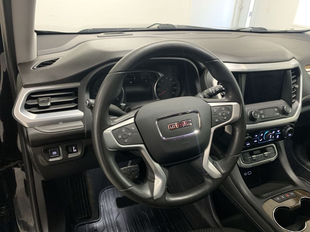 2022 GMC Acadia SLE