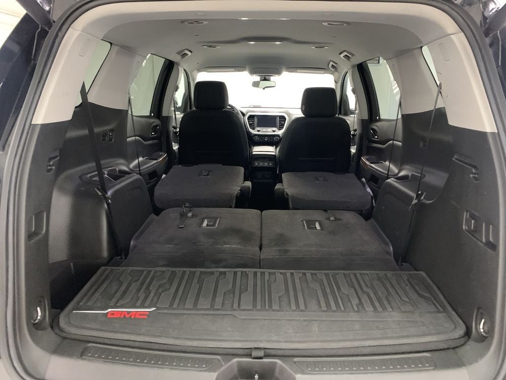 2022 GMC Acadia SLE