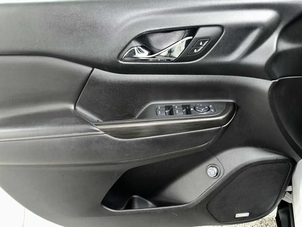 2017 GMC Acadia SLE