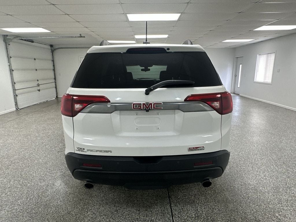 2017 GMC Acadia SLE