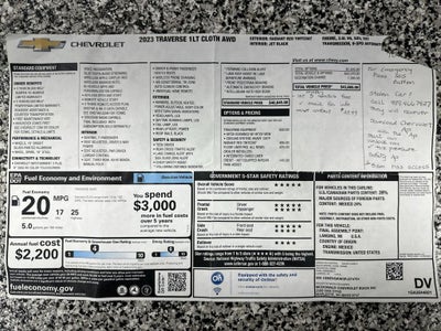 2023 Chevrolet Traverse LT Cloth
