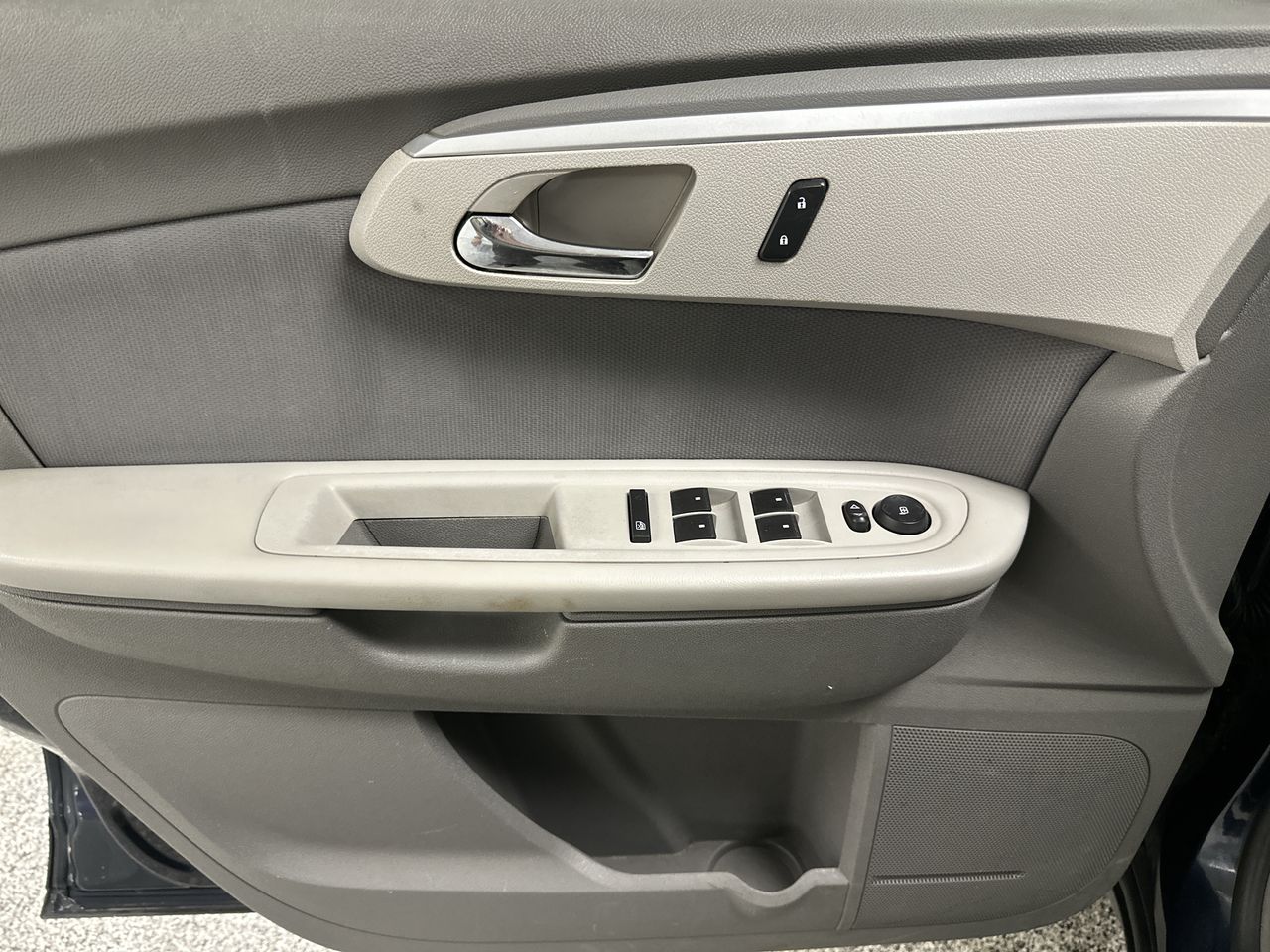 2012 Chevrolet Traverse LS