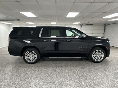 2023 Chevrolet Suburban LT