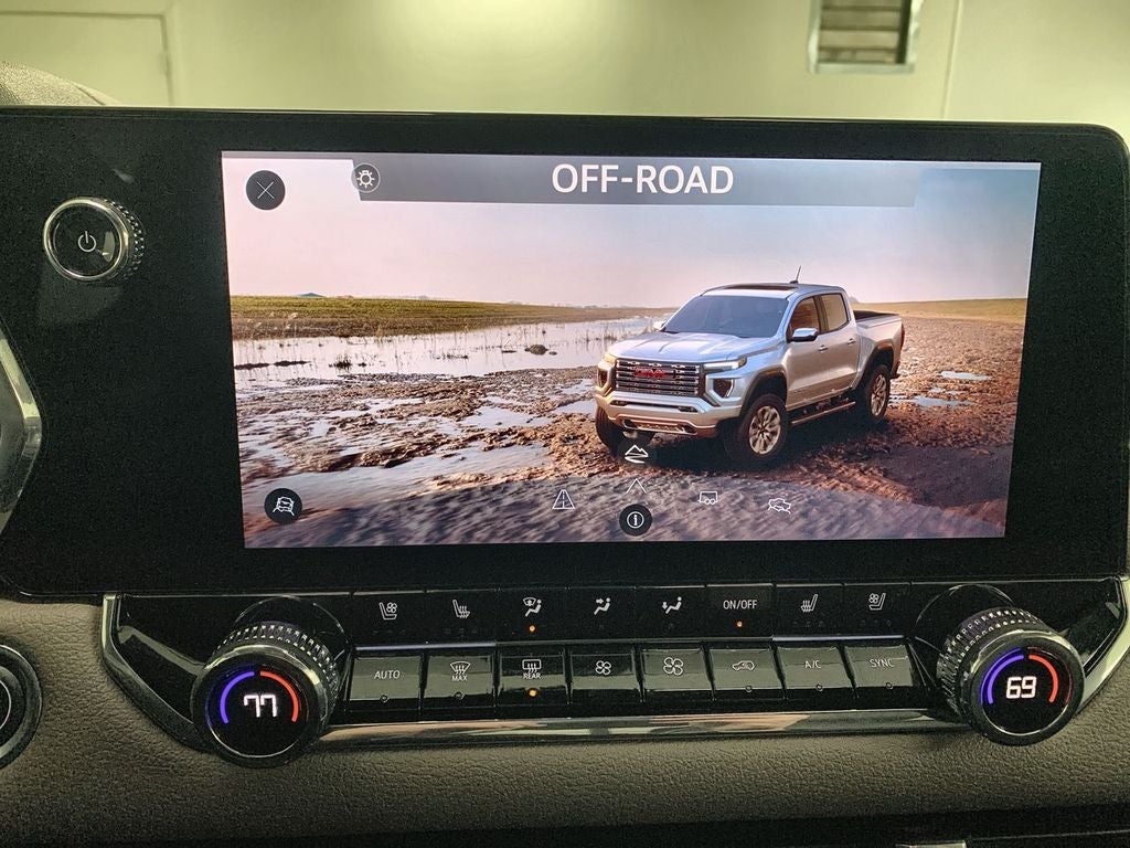 2024 GMC Canyon Denali