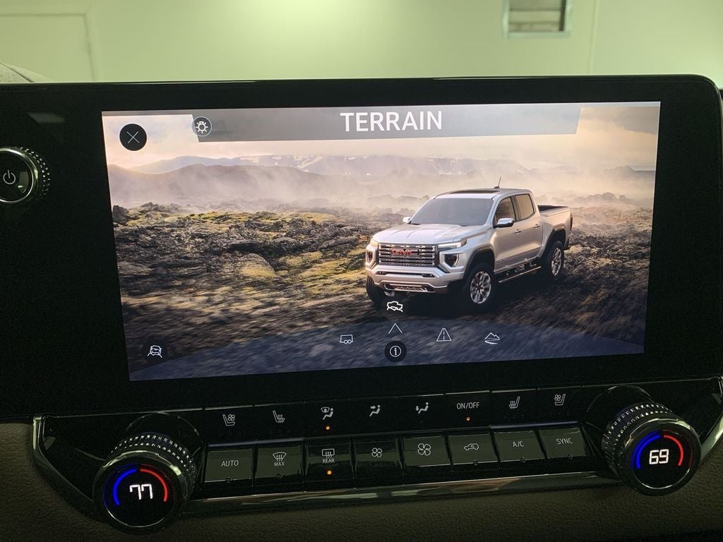 2024 GMC Canyon Denali