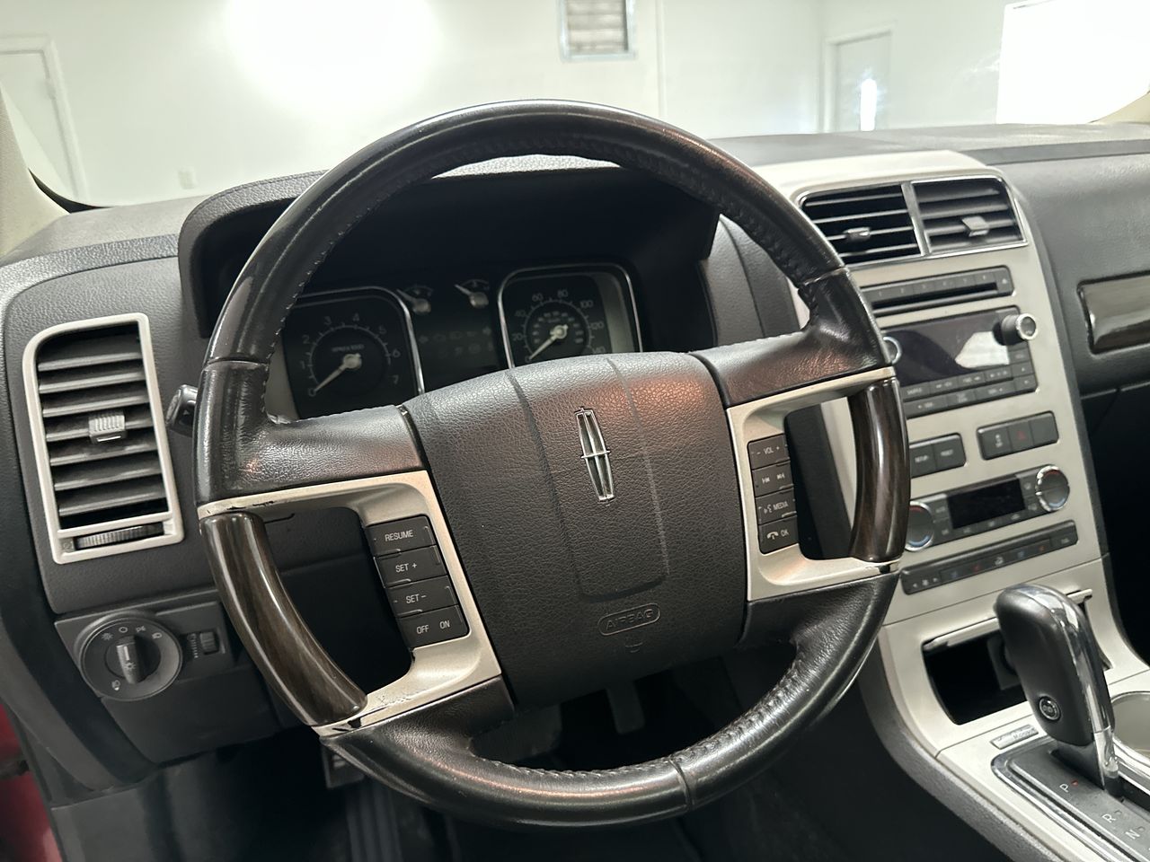 2008 Lincoln MKX Base