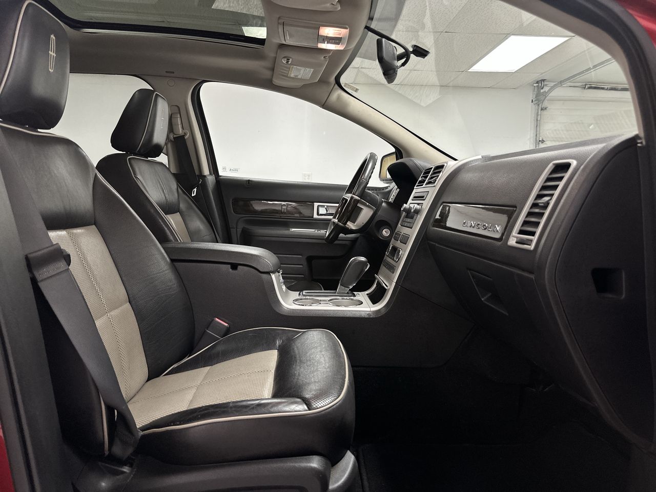 2008 Lincoln MKX Base