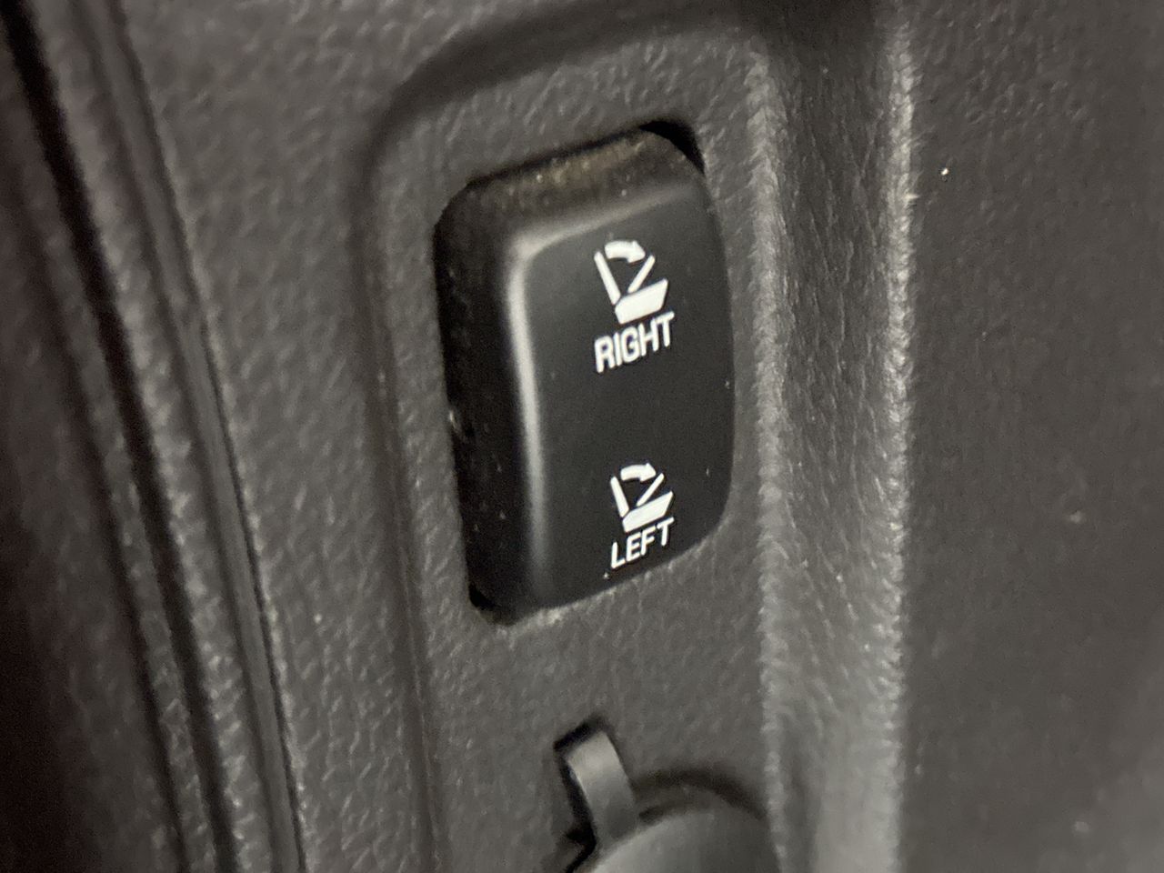 2008 Lincoln MKX Base