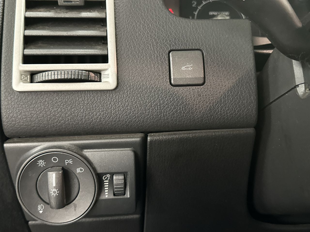 2008 Lincoln MKX Base