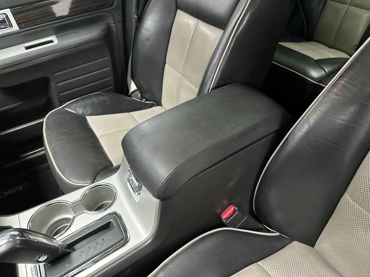 2008 Lincoln MKX Base