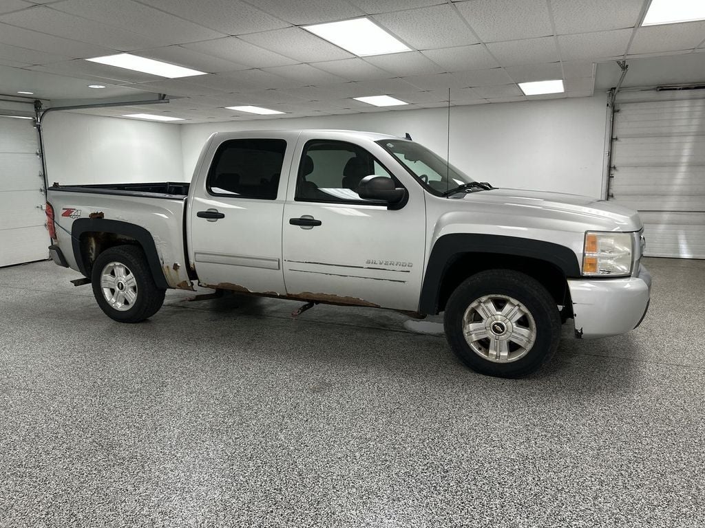 Used 2010 Chevrolet Silverado 1500 LT with VIN 3GCRKSE30AG145889 for sale in Kalkaska, MI