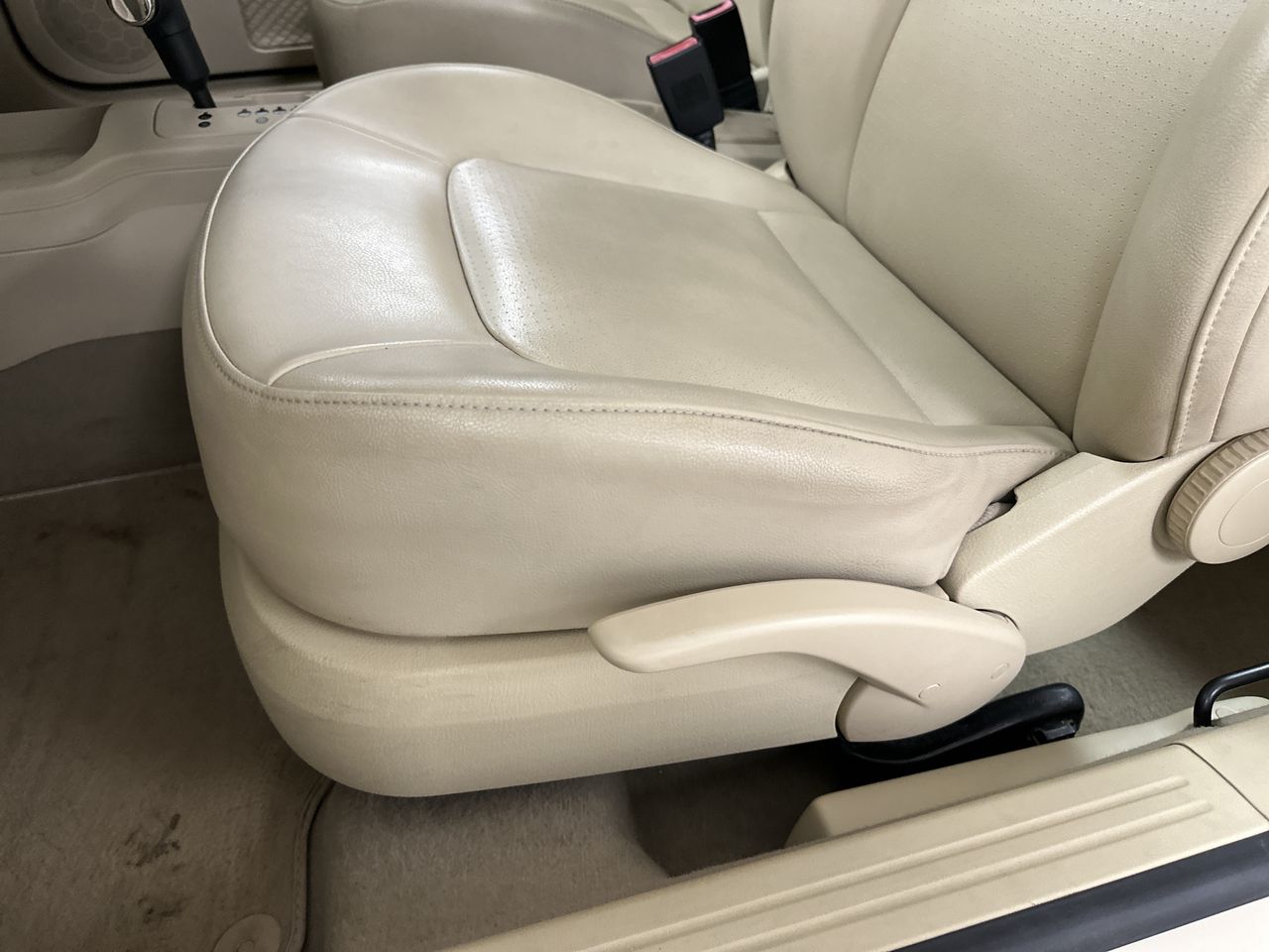 2009 Volkswagen New Beetle Coupe S