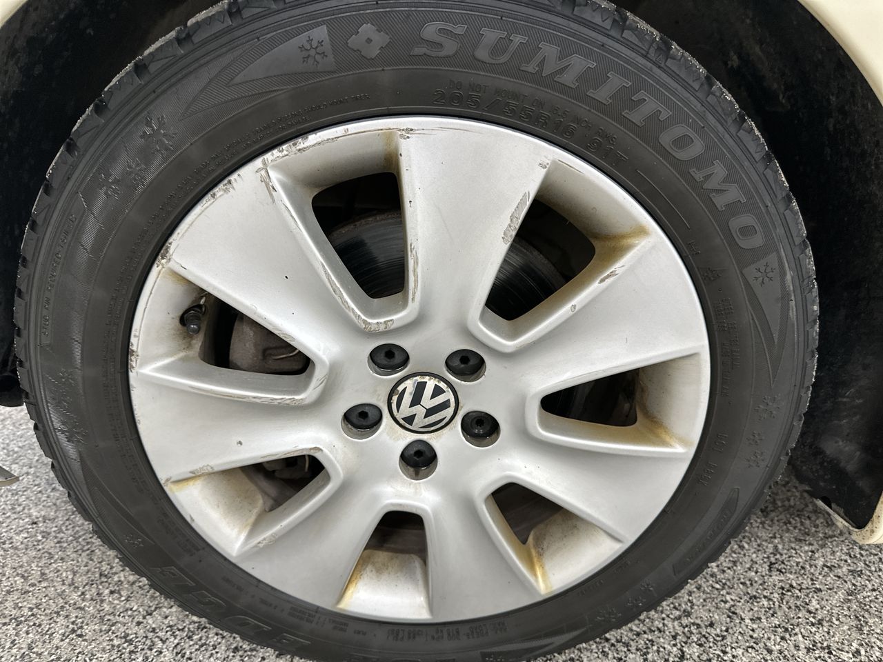 2009 Volkswagen New Beetle Coupe S