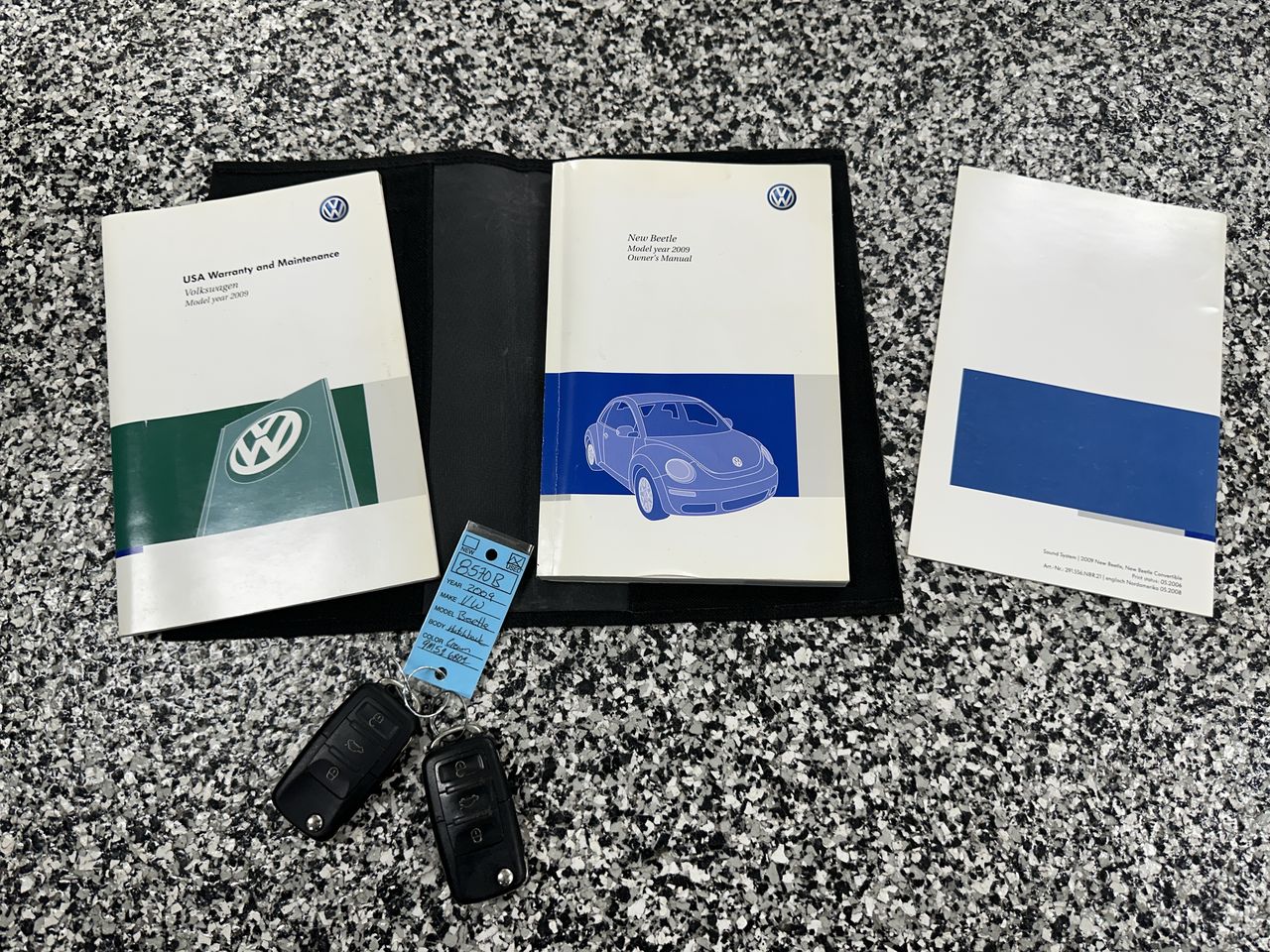 2009 Volkswagen New Beetle Coupe S