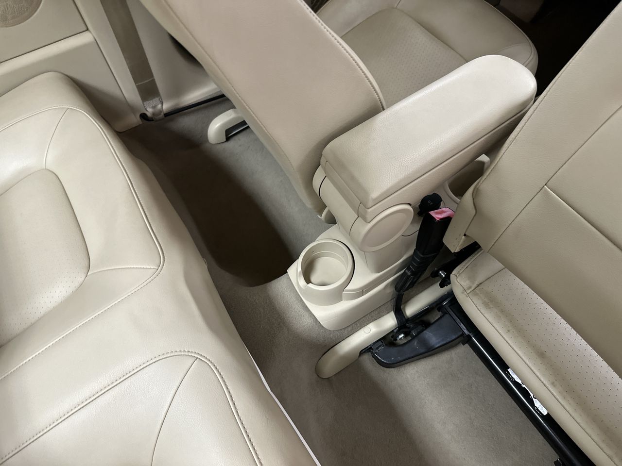 2009 Volkswagen New Beetle Coupe S