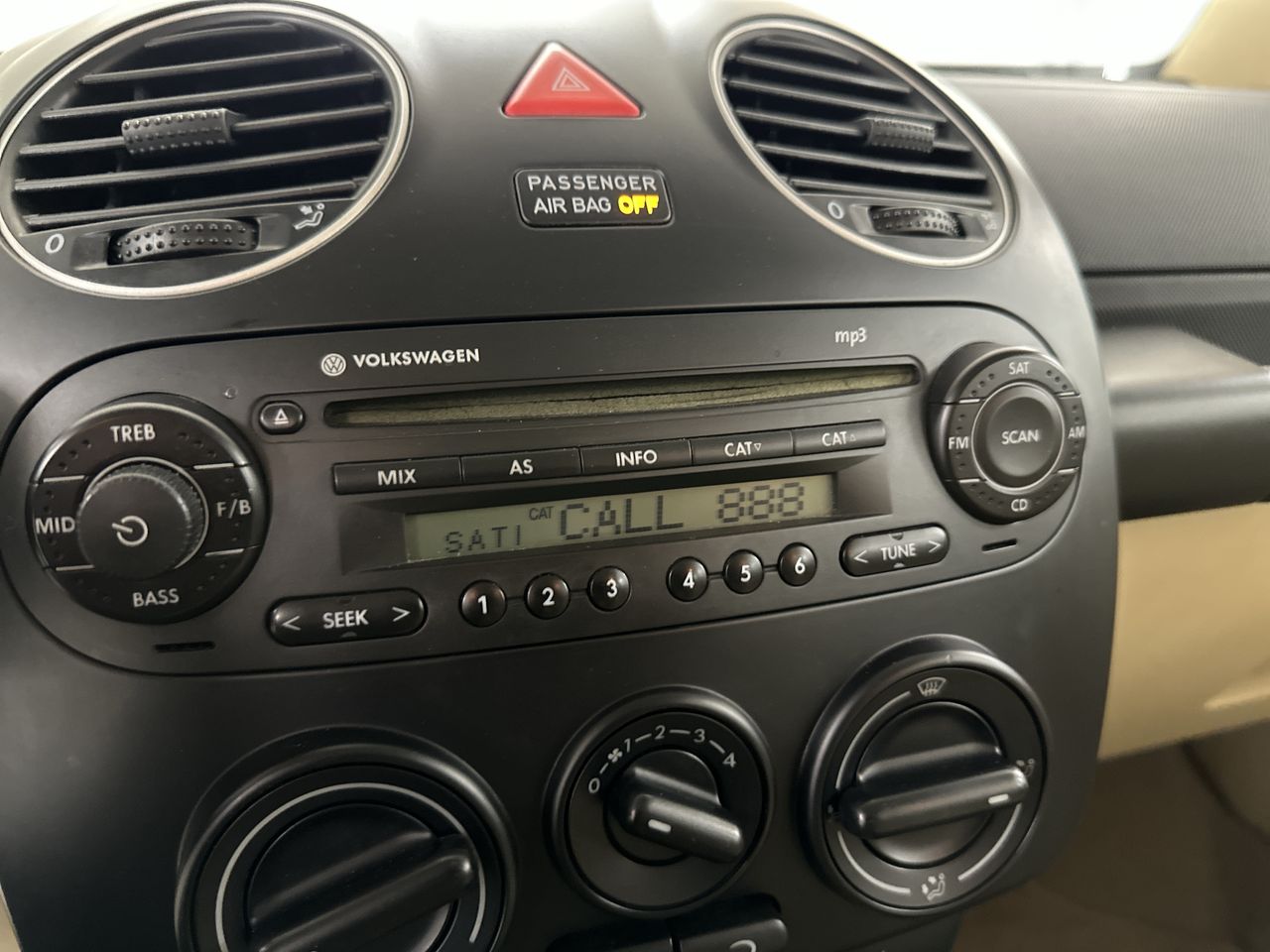 2009 Volkswagen New Beetle Coupe S