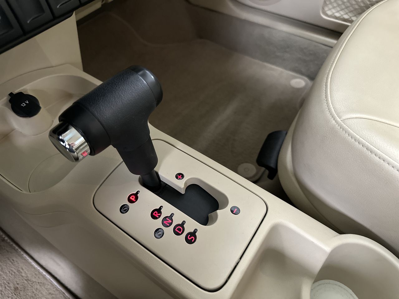 2009 Volkswagen New Beetle Coupe S