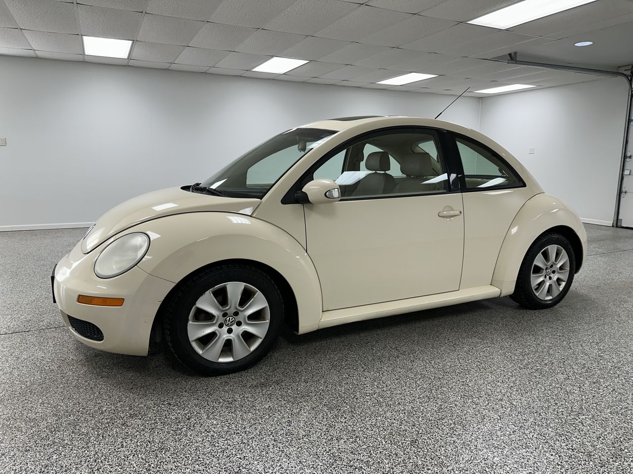 2009 Volkswagen New Beetle Coupe S