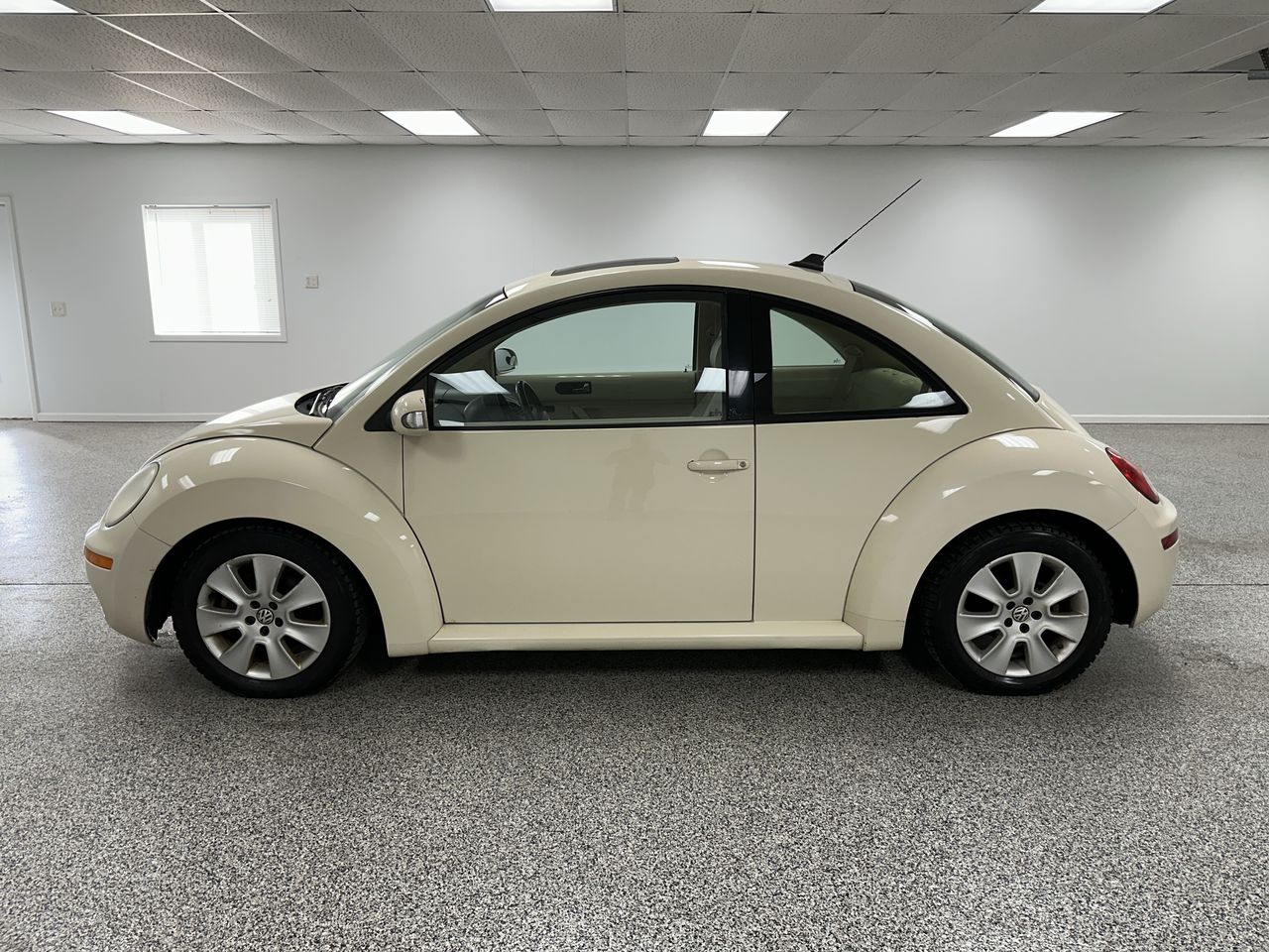 2009 Volkswagen New Beetle Coupe S