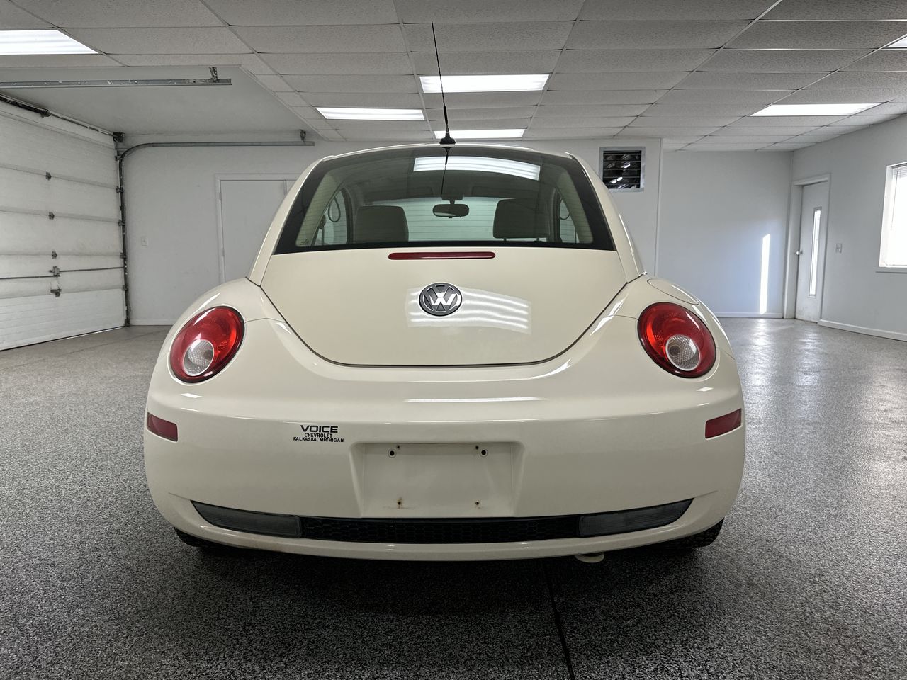 2009 Volkswagen New Beetle Coupe S