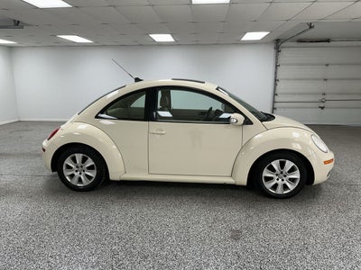 2009 Volkswagen New Beetle Coupe S