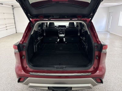 2021 Toyota Highlander Platinum