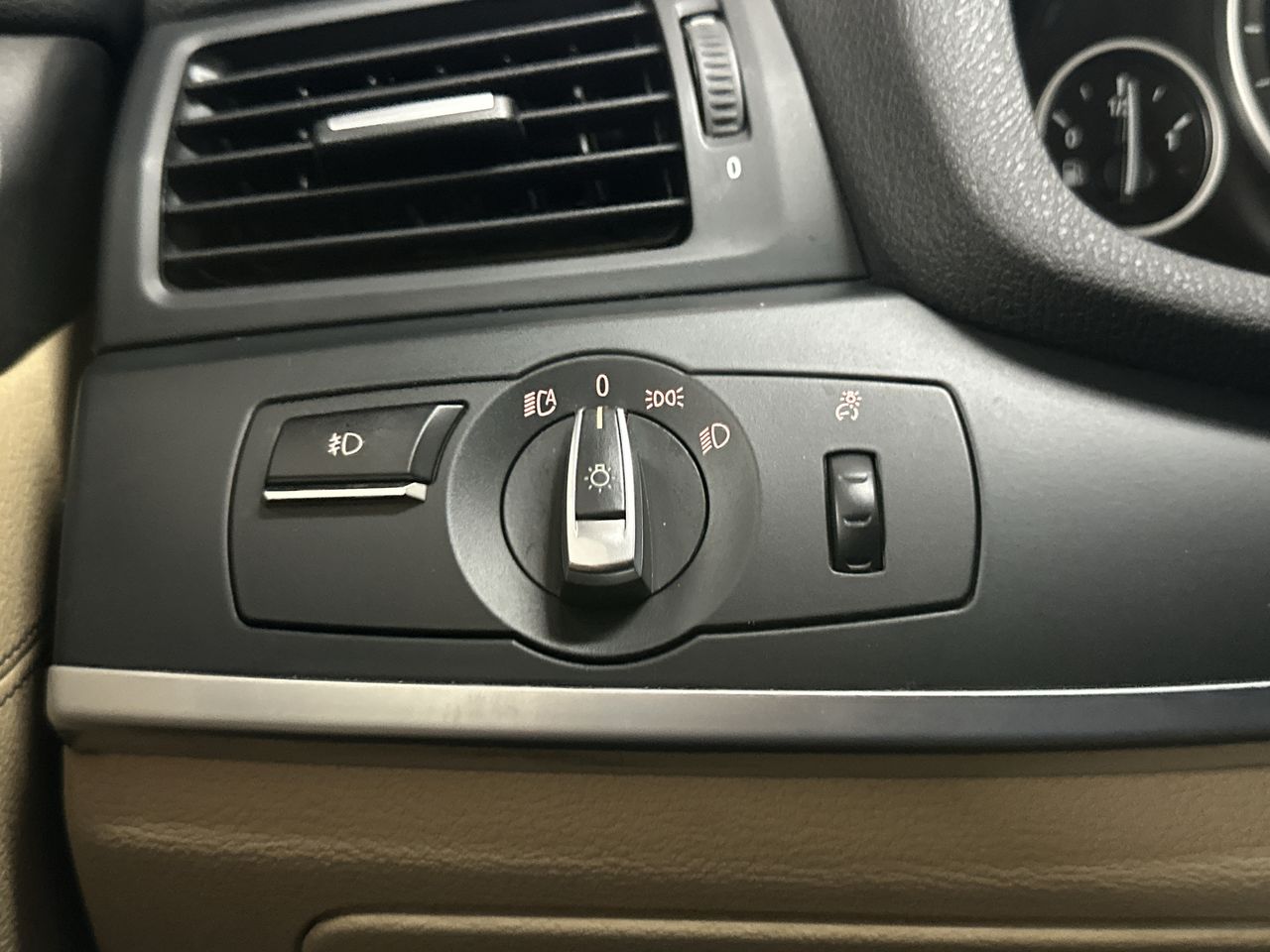 2011 BMW X3 28i